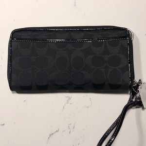 Coach wallet/wristlet